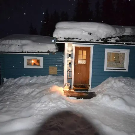 Nyaraló Koia-cosy Log Cabin Beside River-mountain